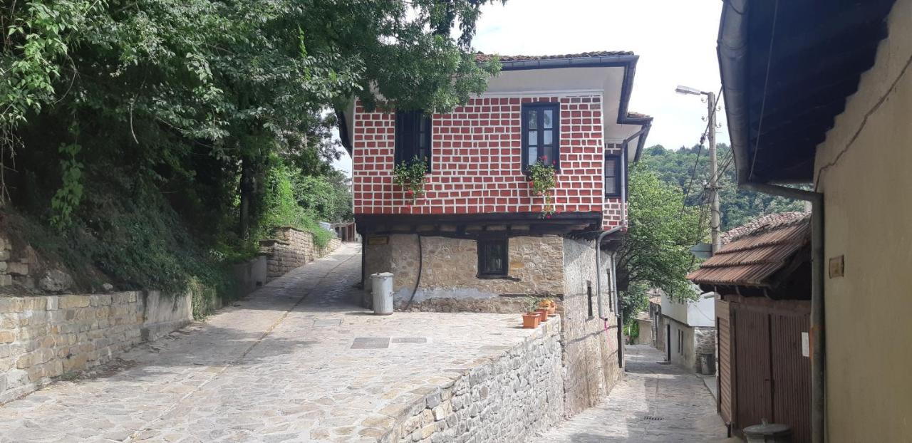 The Red Konak Vila Veliko Tŭrnovo Exterior foto